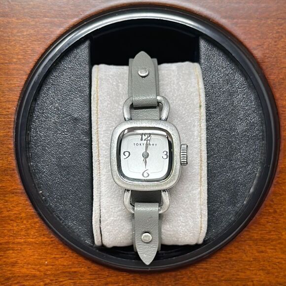 Like new Tokyobay watch - Picture 1 of 2